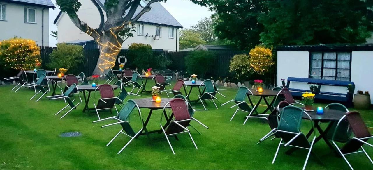 The Ship Inn Holy Island of Lindisfarne エクステリア 写真